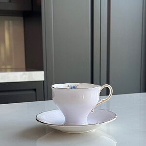 PARAGON Corset Tea Cup and Saucer. Lilac. Floral.